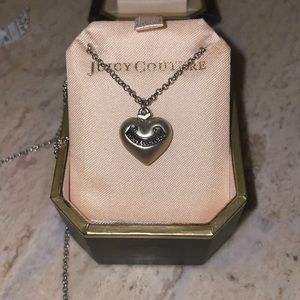 Heart shape silver necklace
